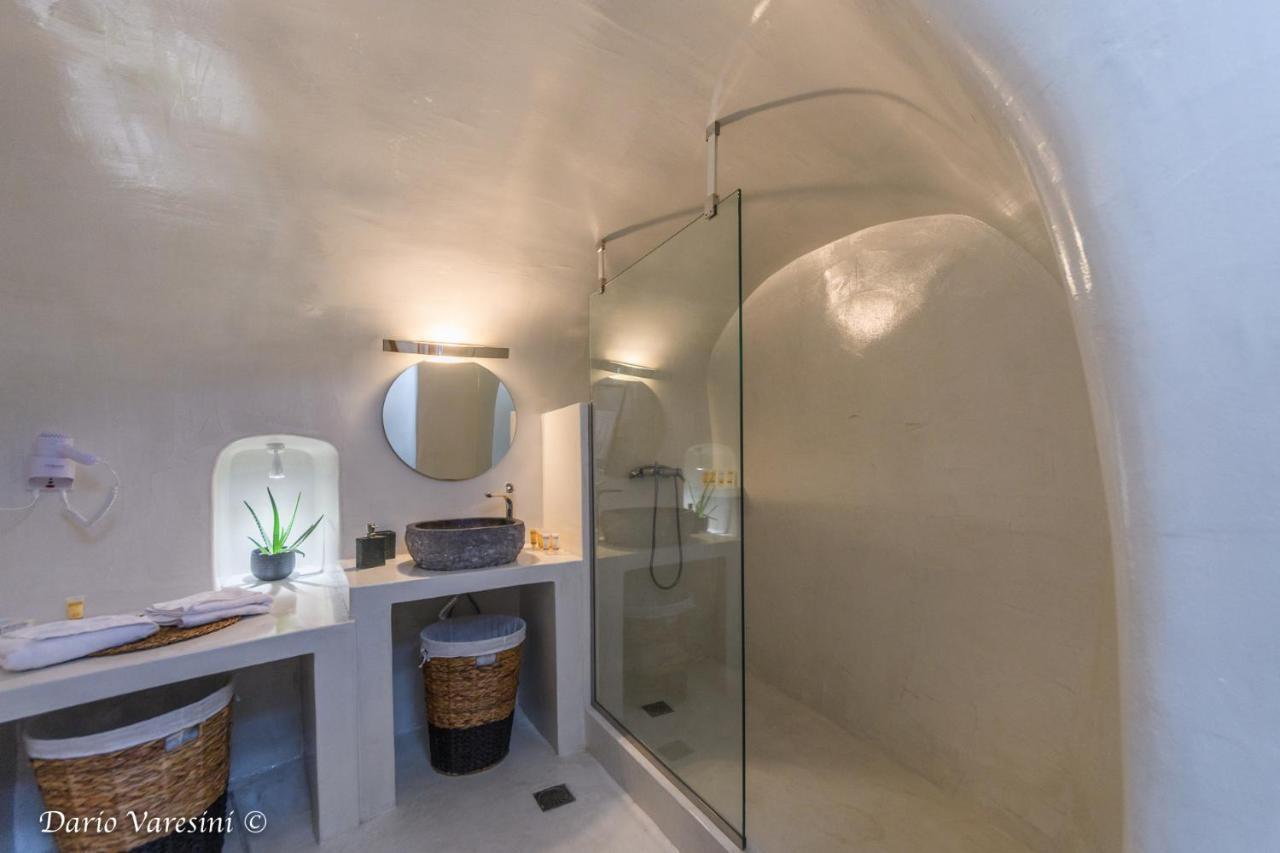 Santorinian Lava House Villa Pyrgos Kallistis Exterior photo